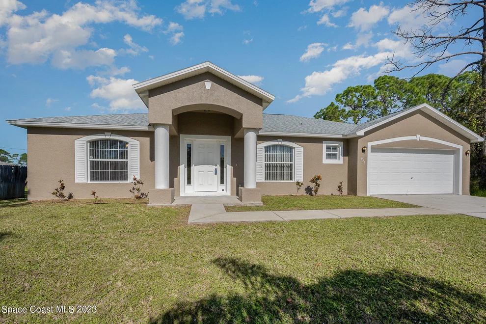 Unit for sale at 955 Ais Street SW, Palm Bay, FL 32908