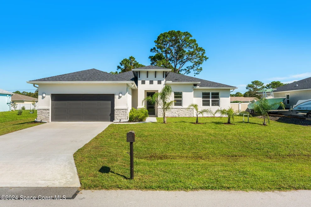 Unit for sale at 355 Wendover Road SW, Palm Bay, FL 32908
