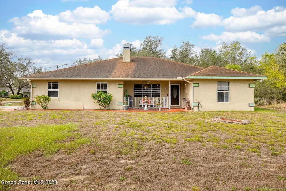 Unit for sale at 3128 NW Anderson Road, Avon Park, FL 33825