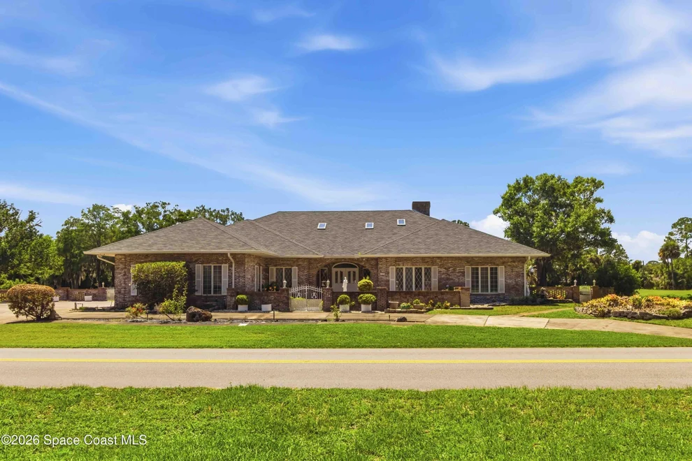 Unit for sale at 628 Pelican Bay Drive, Daytona Beach, FL 32119