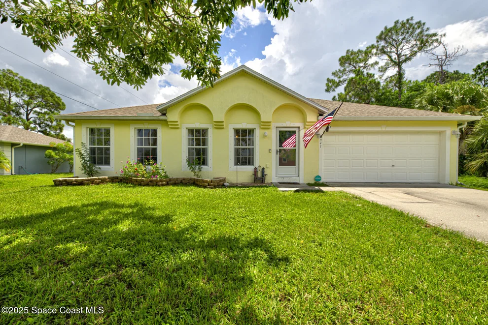 Unit for sale at 941 Gannet Avenue NW, Palm Bay, FL 32907