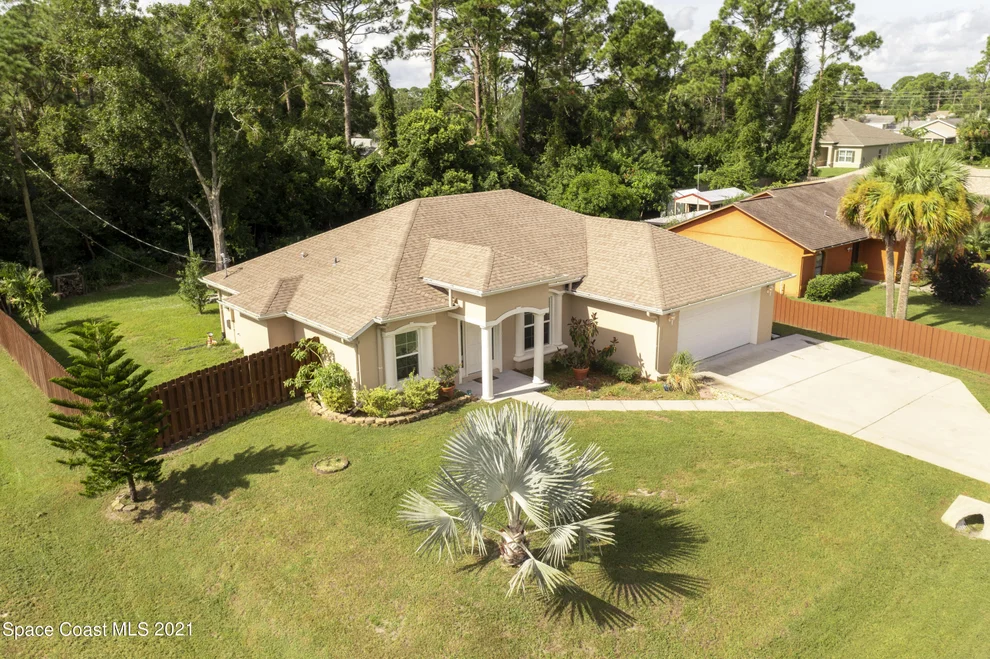 Unit for sale at 5475 Friendly Street, Cocoa, FL 32927