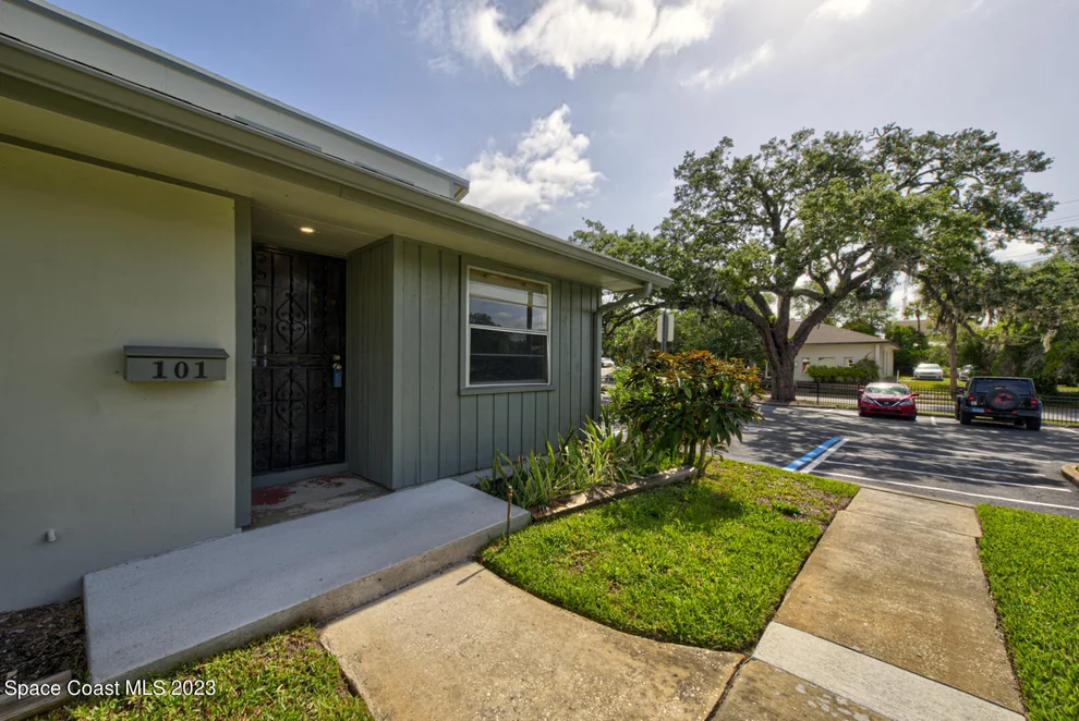 Unit for sale at 2104 Grant Place, Melbourne, FL 32901