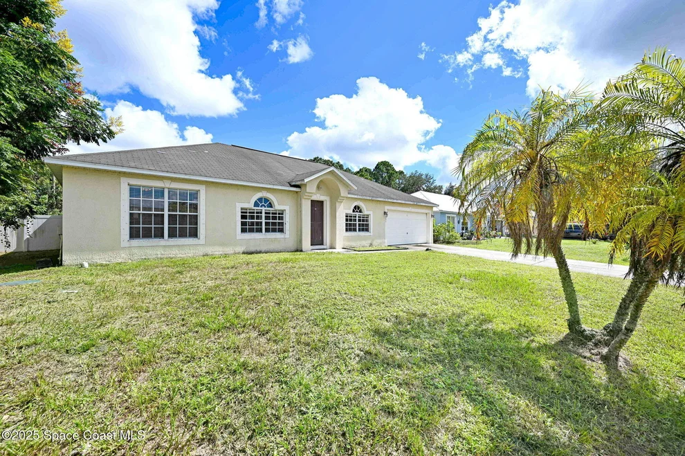 Unit for sale at 601 David Circle SW, Palm Bay, FL 32908