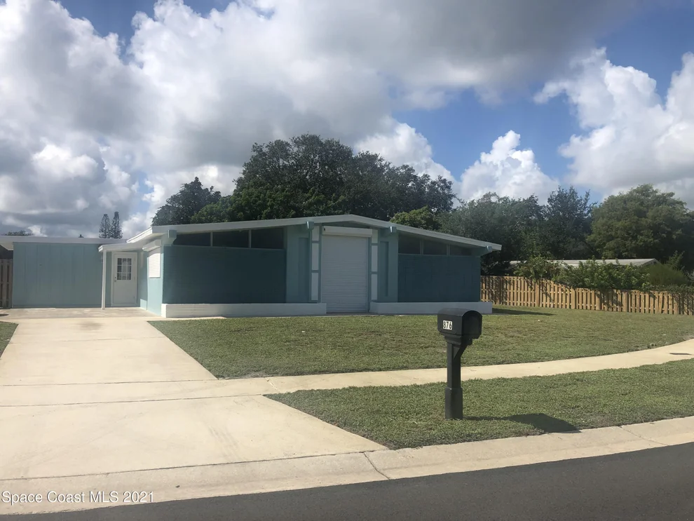 Unit for sale at 876 Vance Circle NE, Palm Bay, FL 32905