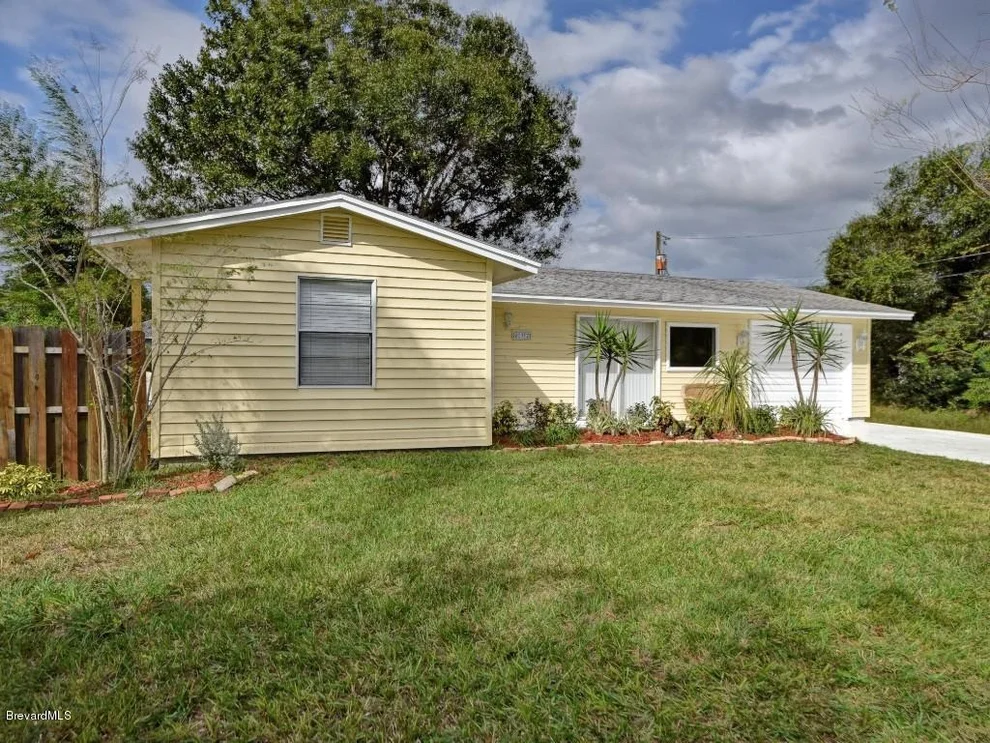 Unit for sale at 832 Tarpon Avenue, Sebastian, FL 32958