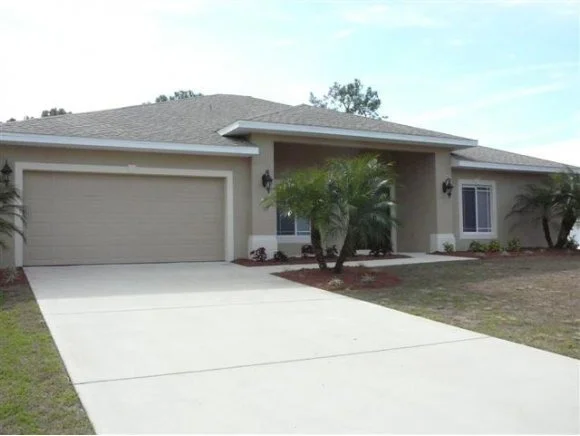 Unit for sale at 1570 SE Walker, Palm Bay, FL 32909
