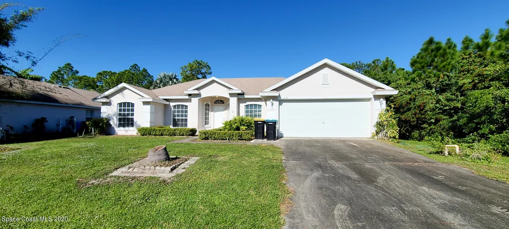 Unit for sale at 635 SE Flynn Street SE, Palm Bay, FL 32909