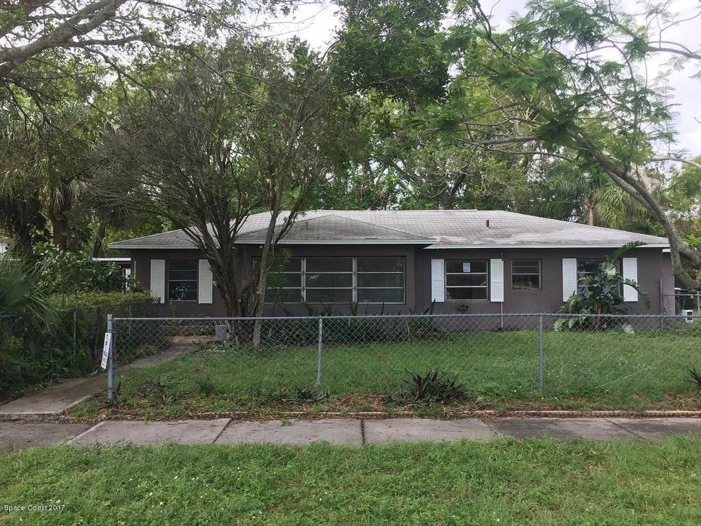 Unit for sale at 1865 18th Avenue, Vero Beach, FL 32960