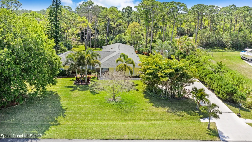 Unit for sale at 4500 Hunters Run Circle, Grant-Valkaria, FL 32949