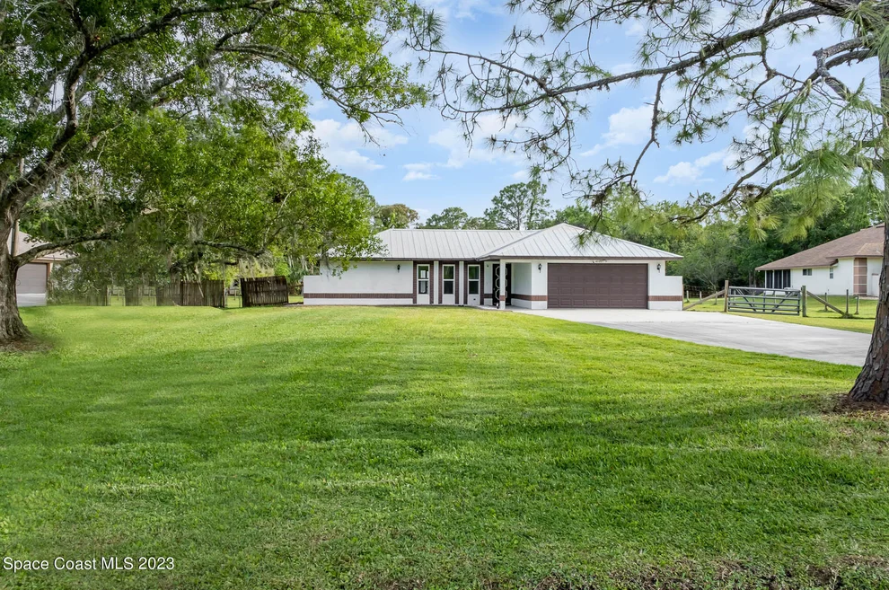 Unit for sale at 4105 Lakemont Road, Melbourne, FL 32934