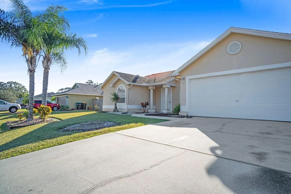 Unit for sale at 1110 NW Essen Avenue NW, Palm Bay, FL 32907