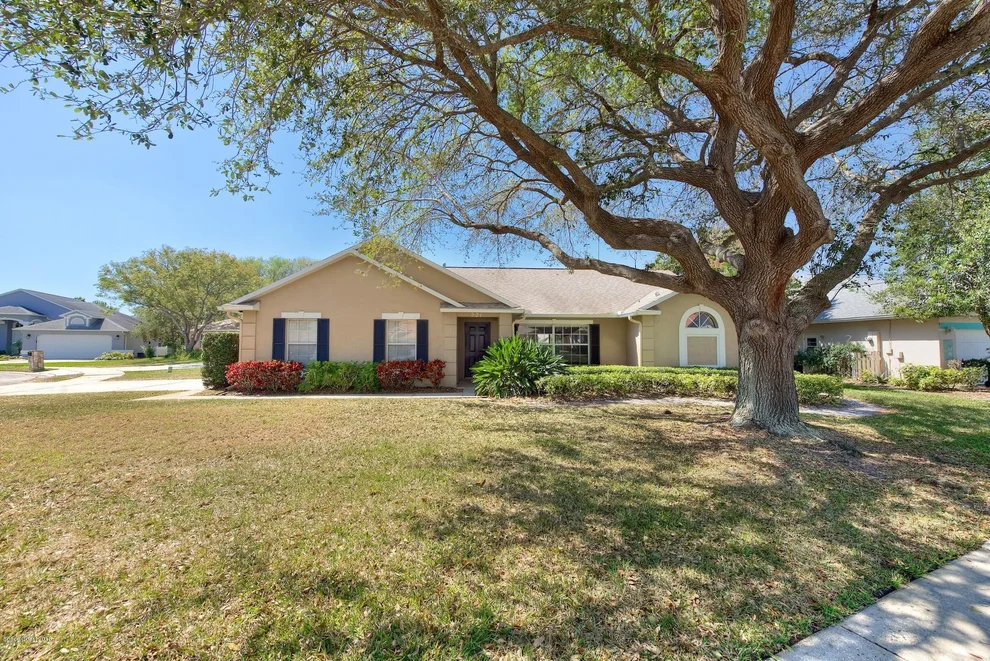 Unit for sale at 521 Carmel Drive, Melbourne, FL 32940