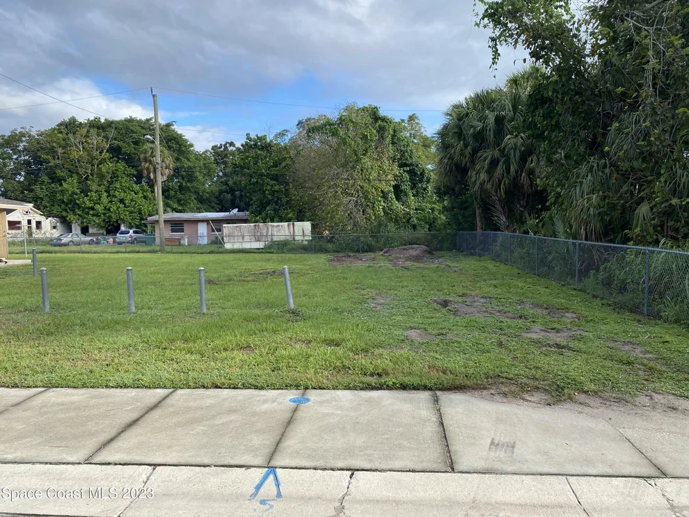 Unit for sale at 542 Player Lane, Merritt Island, FL 32953