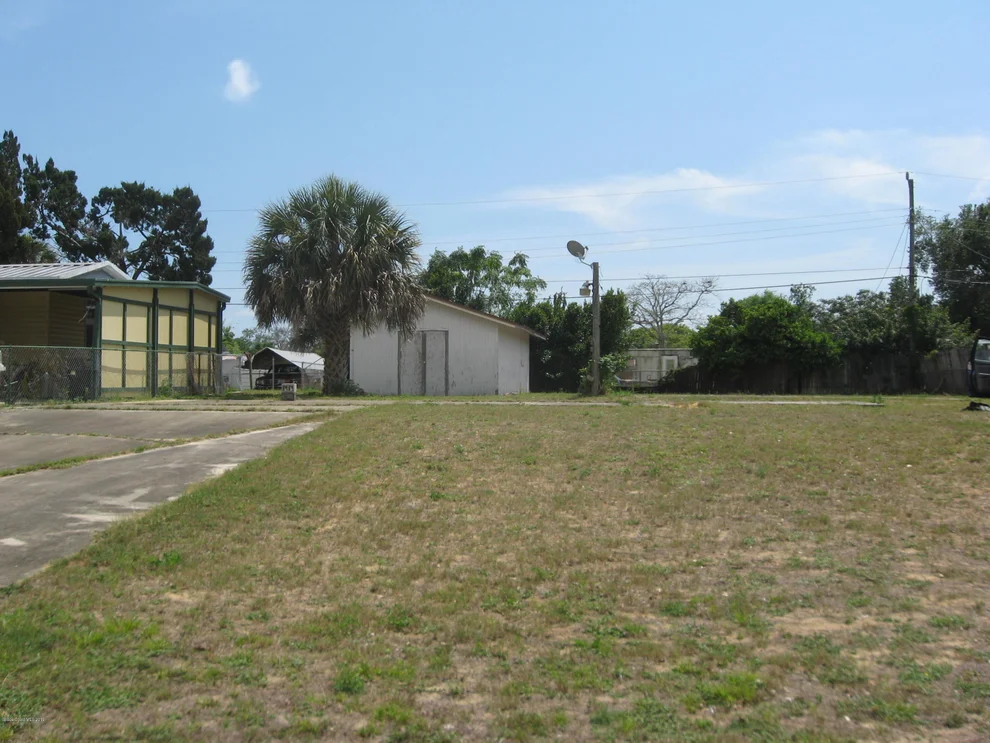 Unit for sale at 3459 Populatic Street, Mims, FL 32754