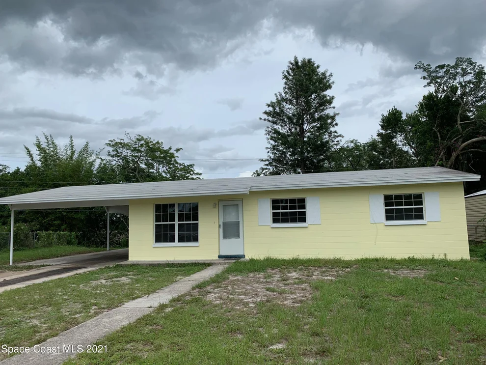 Unit for sale at 115 Lakeview Avenue, Titusville, FL 32796