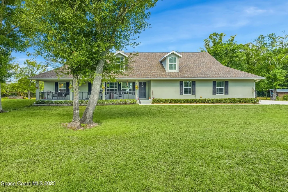 Unit for sale at 1735 Covey Run Court SW, Vero Beach, FL 32968