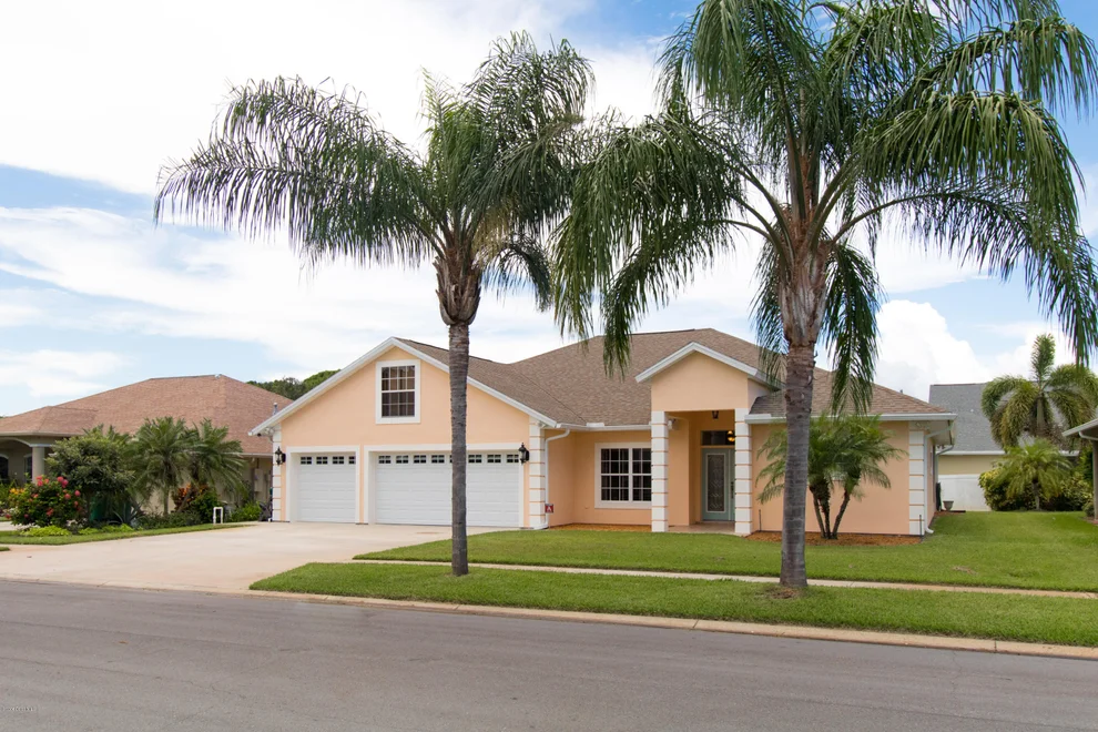 Unit for sale at 979 Harbor Pines Drive, Merritt Island, FL 32952
