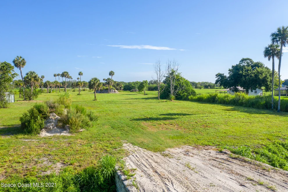 Unit for sale at 3120 Sunset Avenue, Mims, FL 32754