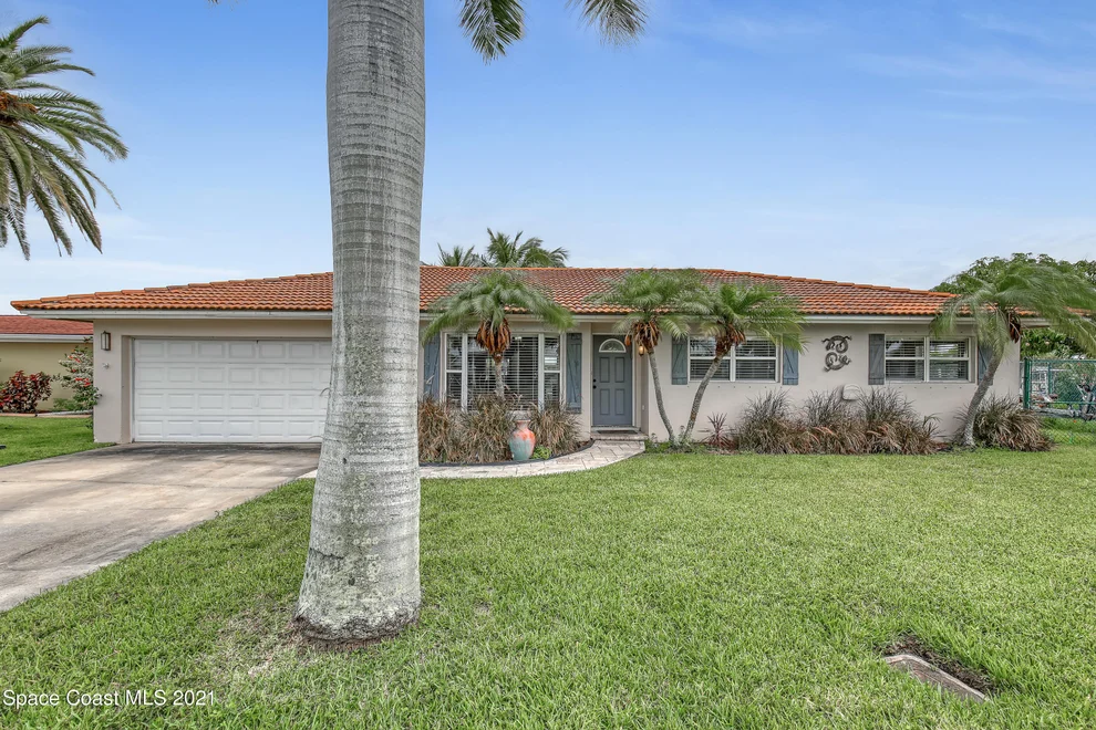 Unit for sale at 375 Dorset Drive, Cocoa Beach, FL 32931