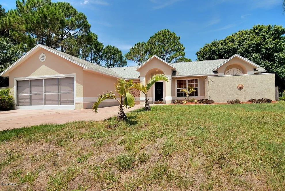 Unit for sale at 906 SE Gulfport Road, Palm Bay, FL 32909