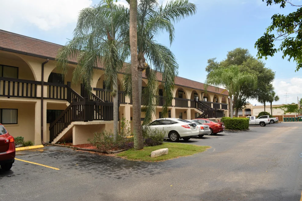 Unit for sale at 205 Palmetto Avenue, Merritt Island, FL 32953