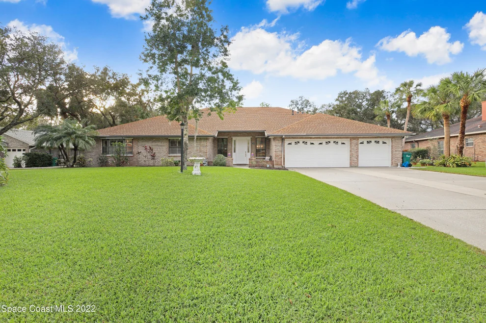 Unit for sale at 1828 Sabal Palm Drive, Melbourne, FL 32934