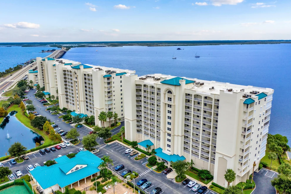 Unit for sale at 7 Indian River Avenue, Titusville, FL 32796