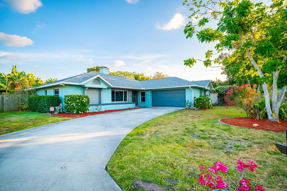 Unit for sale at 906 Hyzer Court NE, Palm Bay, FL 32907
