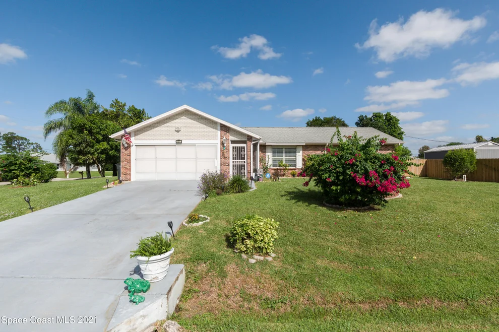 Unit for sale at 101 Hammock Road SE, Palm Bay, FL 32909