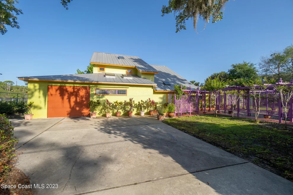 Unit for sale at 360 Rest Haven Road, Geneva, FL 32732