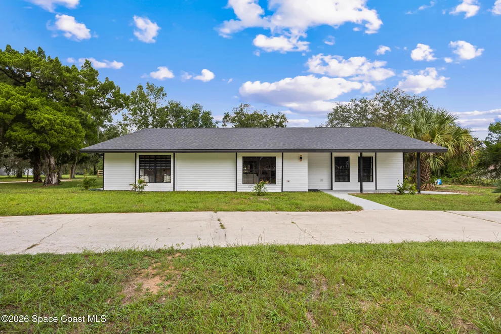 Unit for sale at 3640 Orlando Avenue, Mims, FL 32754