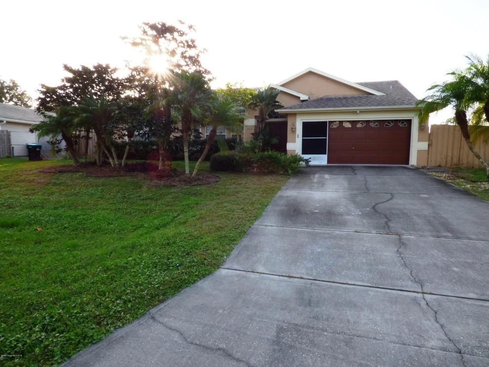 Unit for sale at 474 Awin Circle SE, Palm Bay, FL 32909