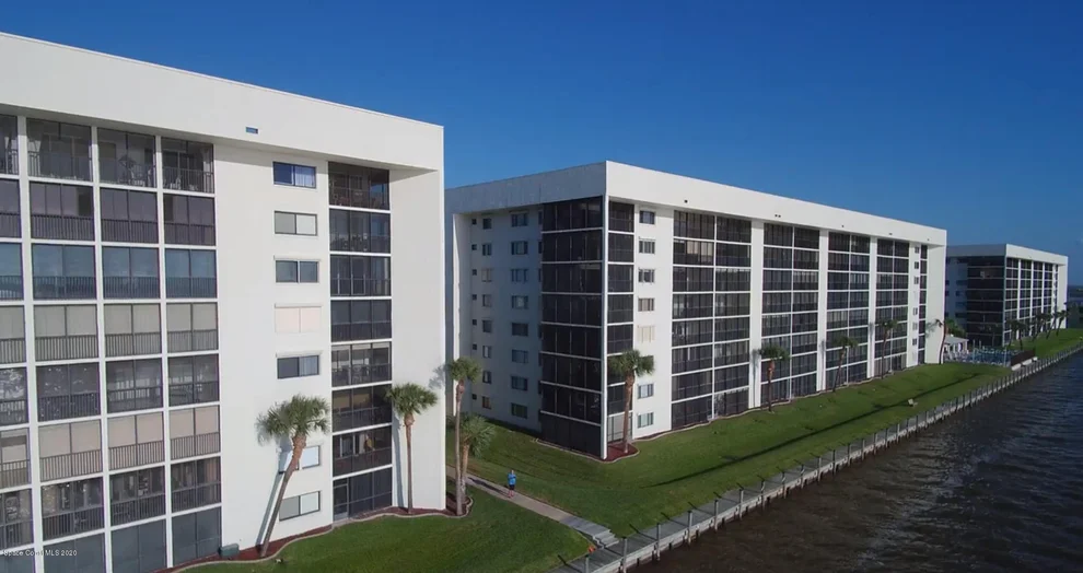 Unit for sale at 200 S Sykes Creek Parkway, Merritt Island, FL 32952