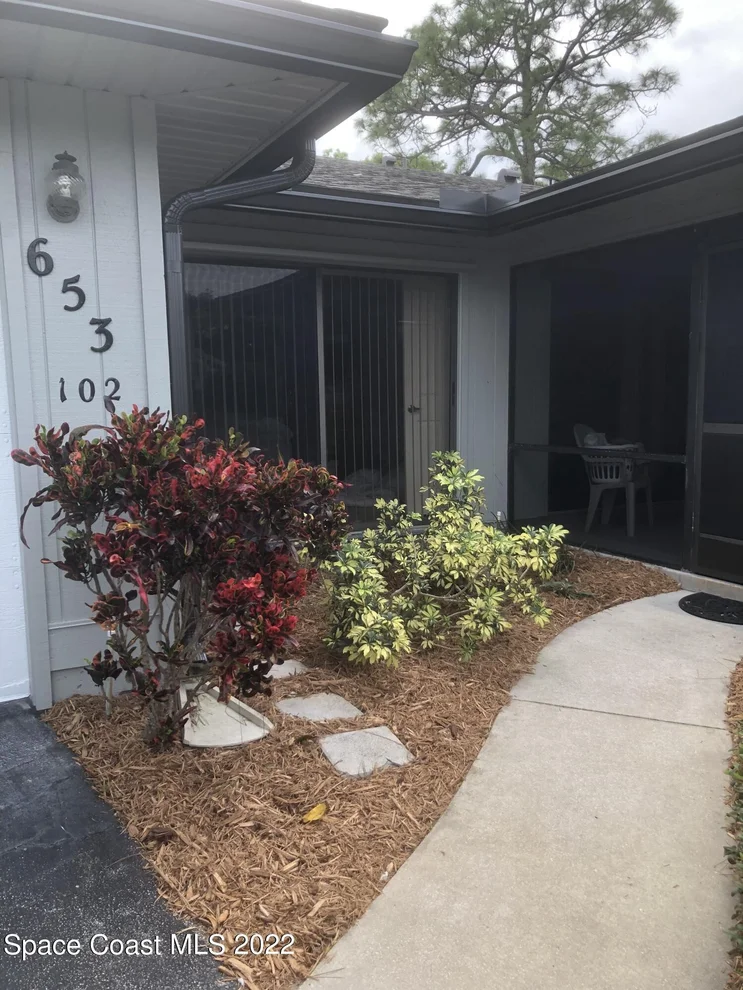 Unit for sale at 653 Centre Court SW, Vero Beach, FL 32962