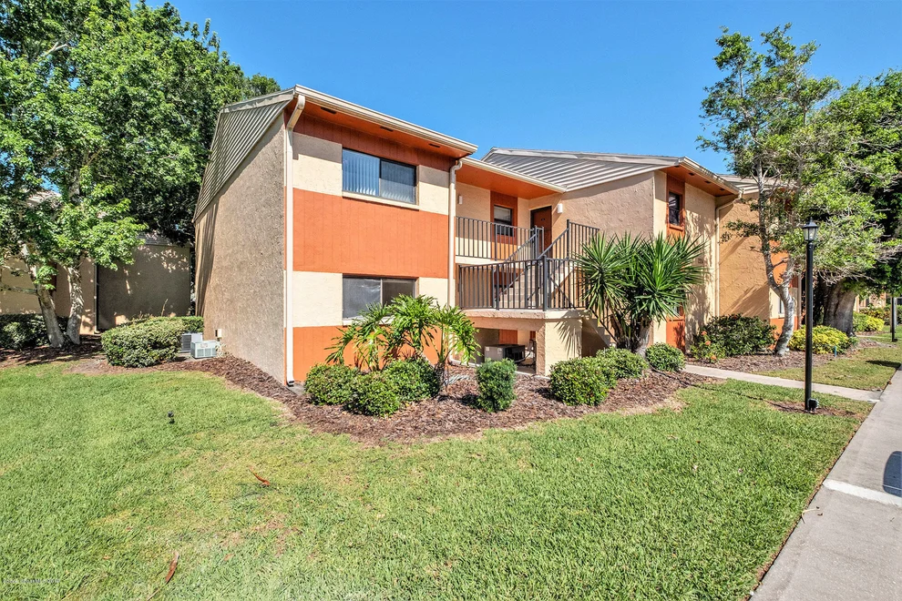 Unit for sale at 2334 Golf Lake Circle, Melbourne, FL 32935