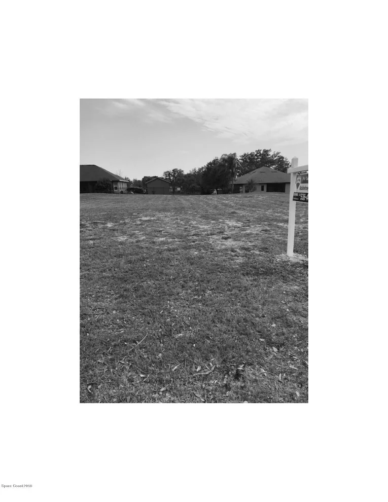 Unit for sale at 3885 Oakhill Drive, Titusville, FL 32780