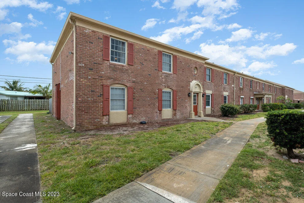 Unit for sale at 901 S Colonial Court, Indian Harbour Beach, FL 32937