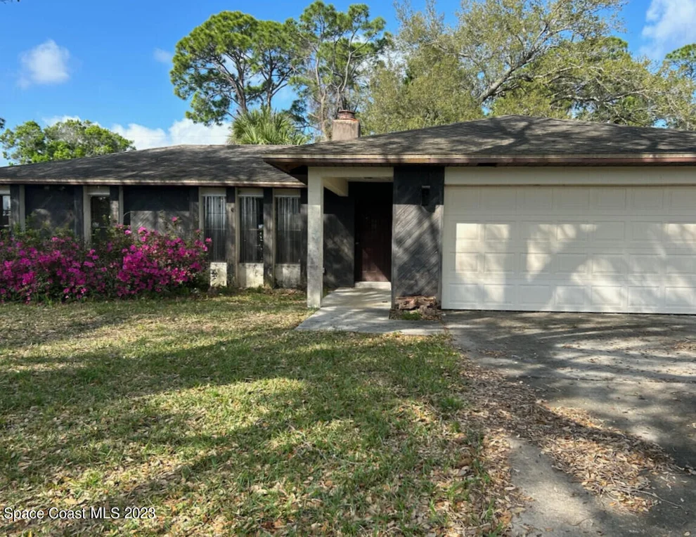 Unit for sale at 910 Tacaro Avenue SE, Palm Bay, FL 32909