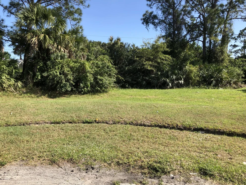 Unit for sale at 600 Parsons Circle SE, Palm Bay, FL 32909