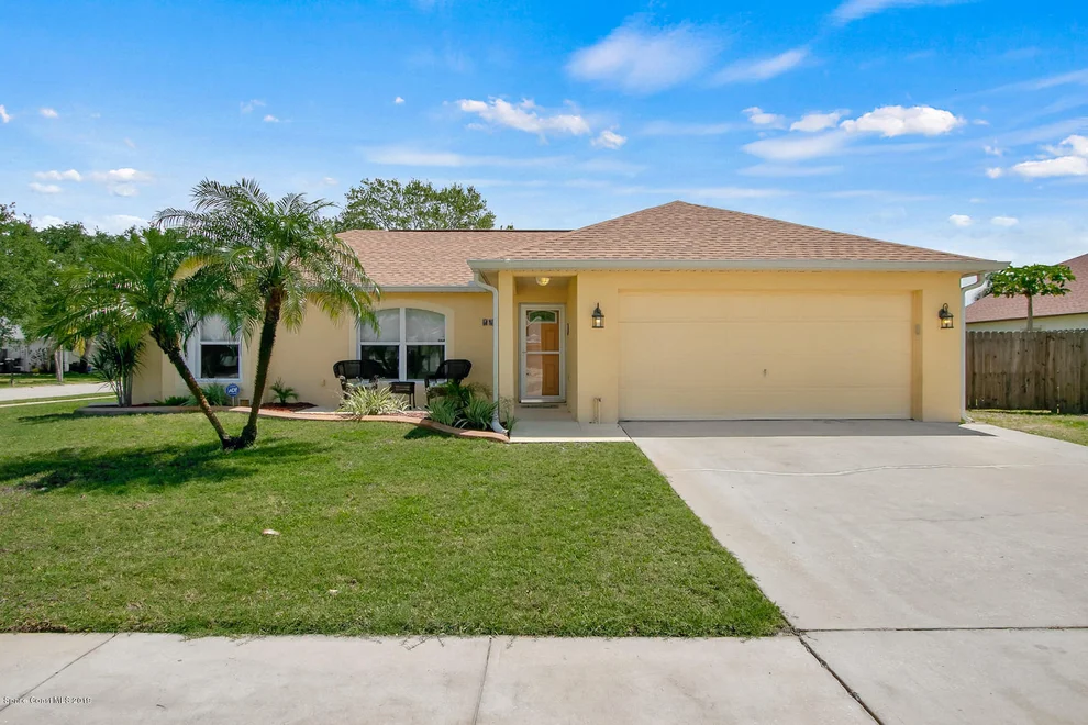 Unit for sale at 2423 Mountain View Avenue, Melbourne, FL 32935