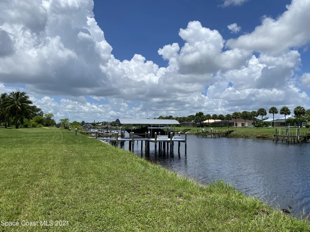Unit for sale at 2740 SE Eagle Drive, Port St. Lucie, FL 34984