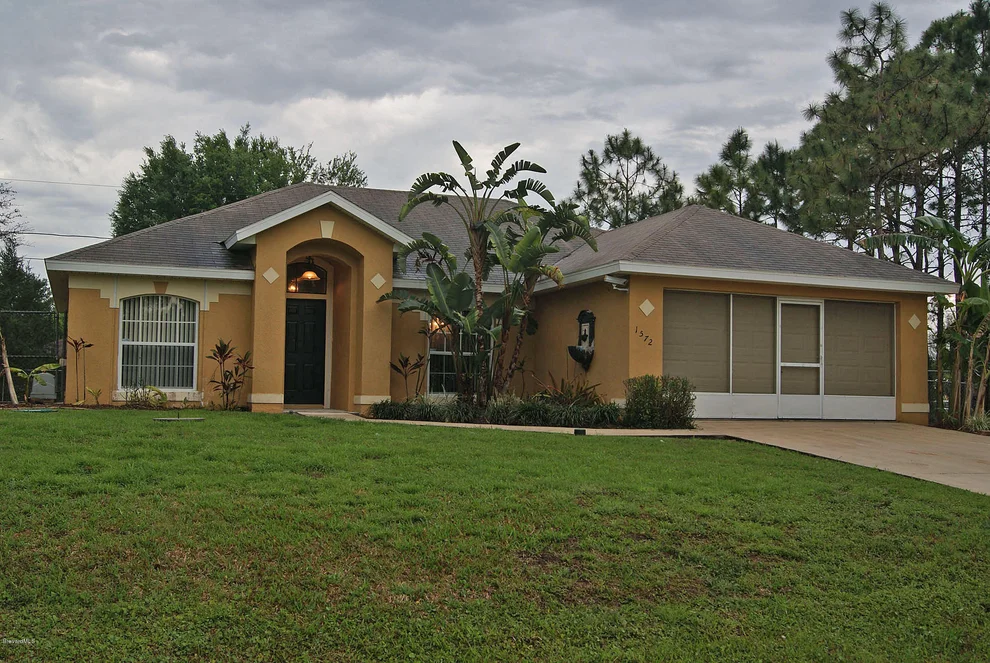 Unit for sale at 1572 Agnes Avenue SE, Palm Bay, FL 32909