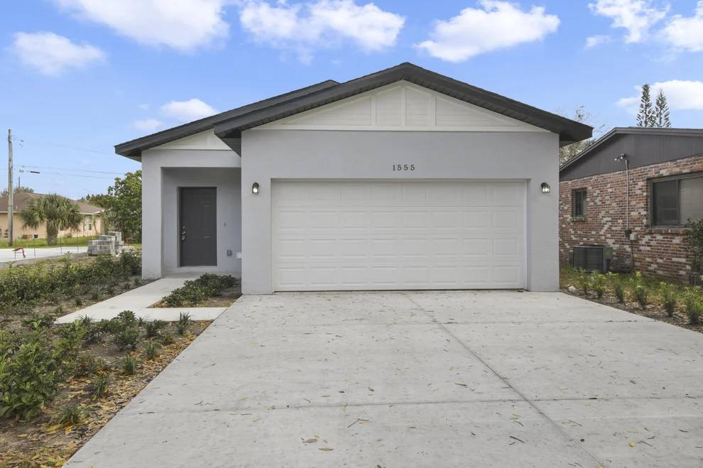 Unit for sale at 1555 Elizabeth Avenue, Titusville, FL 32780