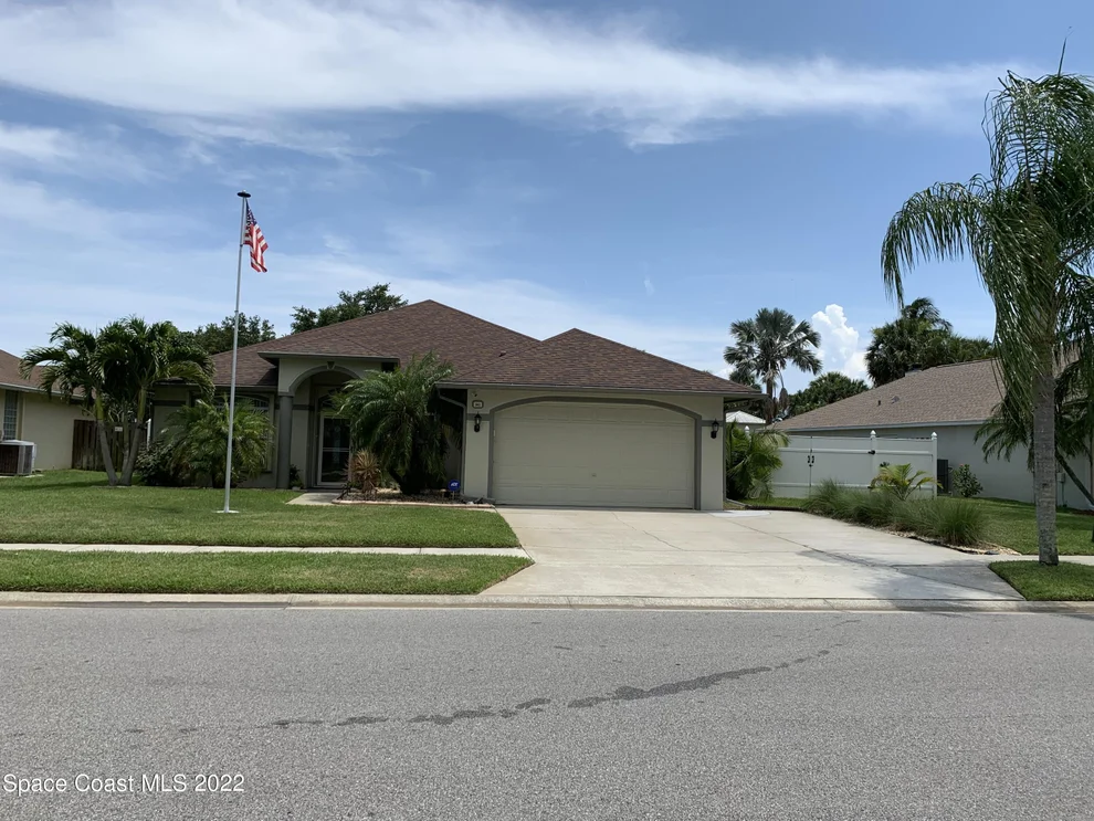 Unit for sale at 541 Sunset Lakes Drive, Merritt Island, FL 32953
