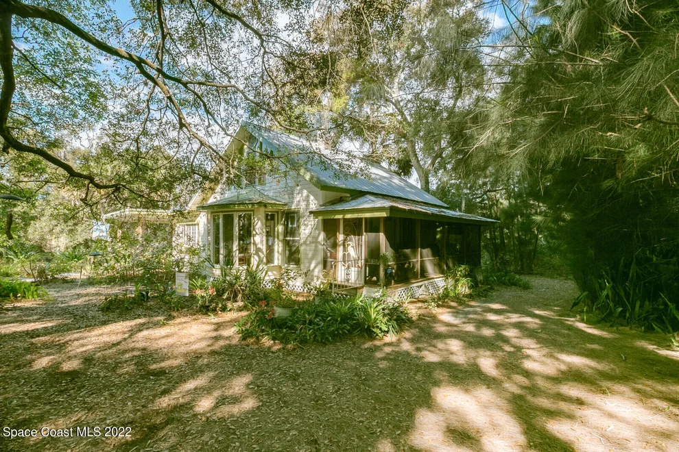 Unit for sale at 610 Magnolia Avenue, Melbourne, FL 32935