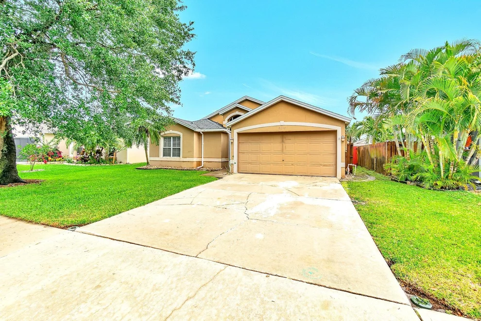 Unit for sale at 8050 Bracken Lane, Melbourne, FL 32940