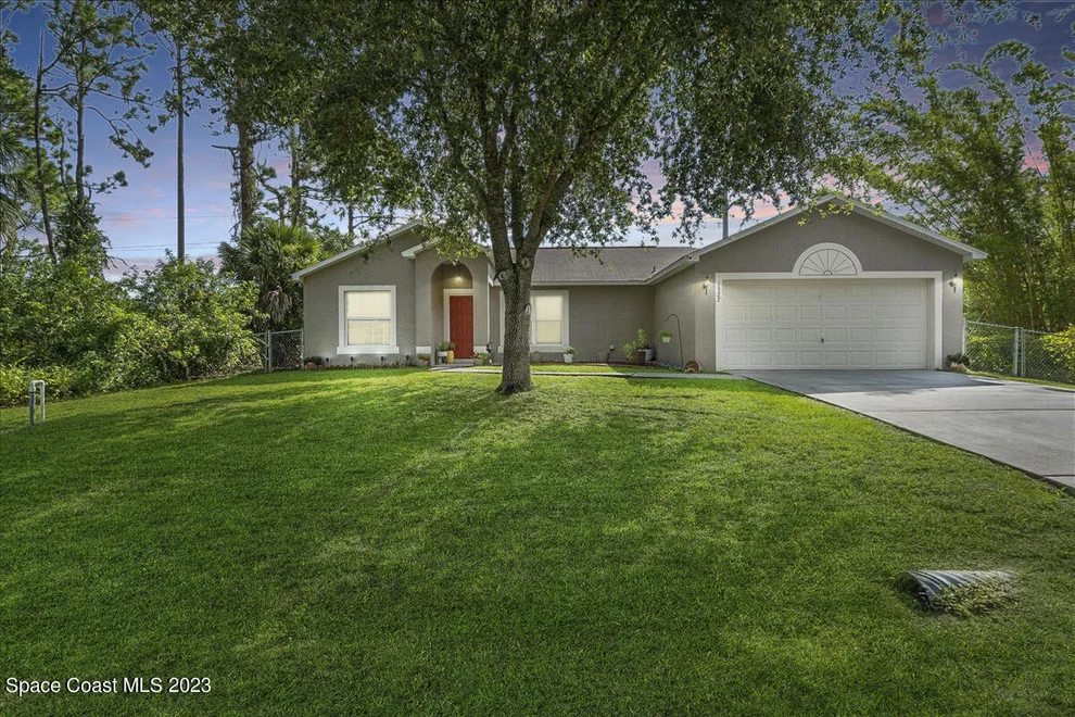Unit for sale at 1327 Saxony Road SW, Palm Bay, FL 32908
