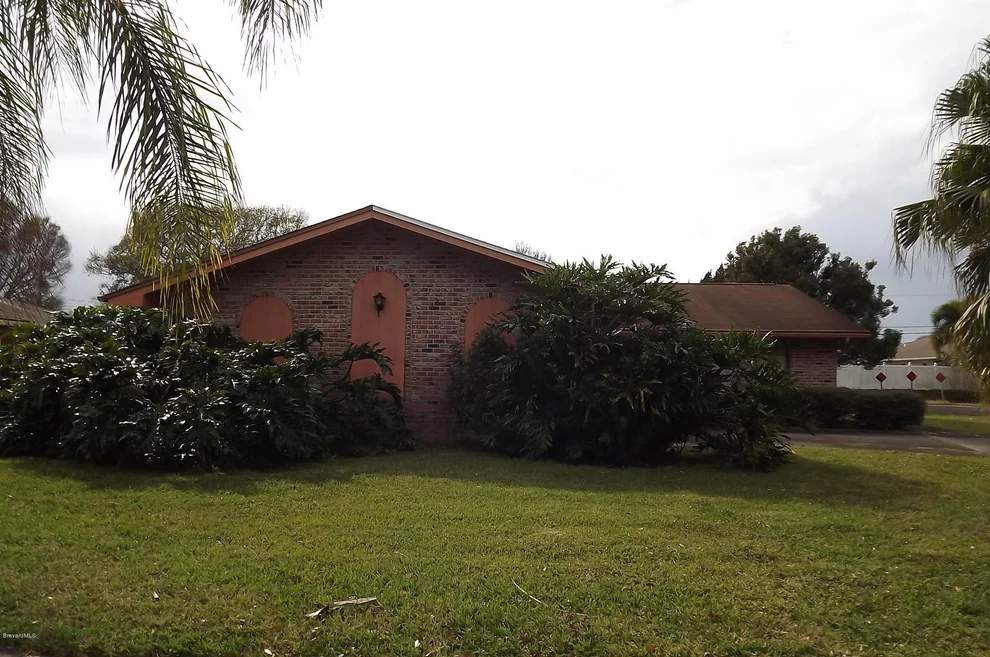 Unit for sale at 2600 Reed Avenue, Melbourne, FL 32901