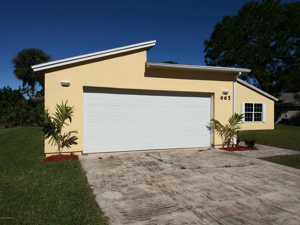 Unit for sale at 665 Americana Boulevard NE, Palm Bay, FL 32907